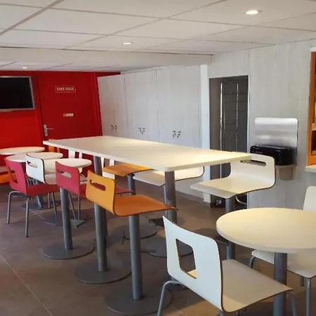 Premiere Classe Creil - Saint Paul * Villers-Saint-Paul