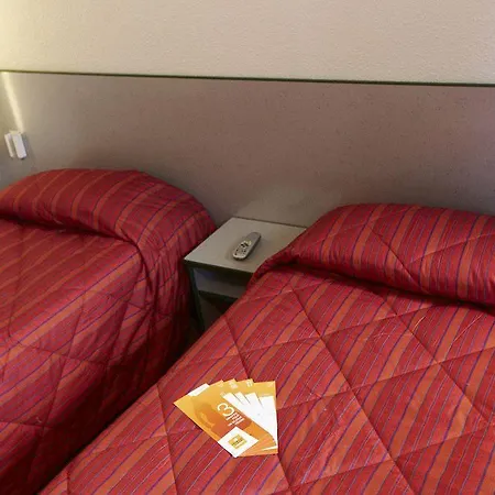 Premiere Classe Creil - Saint Paul Hotel