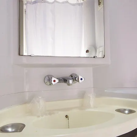 Premiere Classe Creil - Saint Paul Hotel *