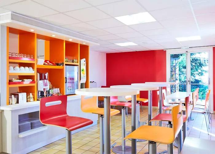 Premiere Classe Creil - Saint Paul * Villers-Saint-Paul