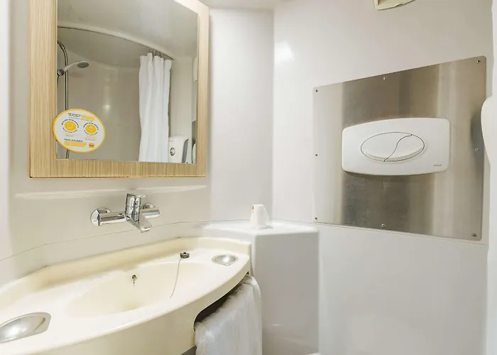 Premiere Classe Creil - Saint Paul Hotel *